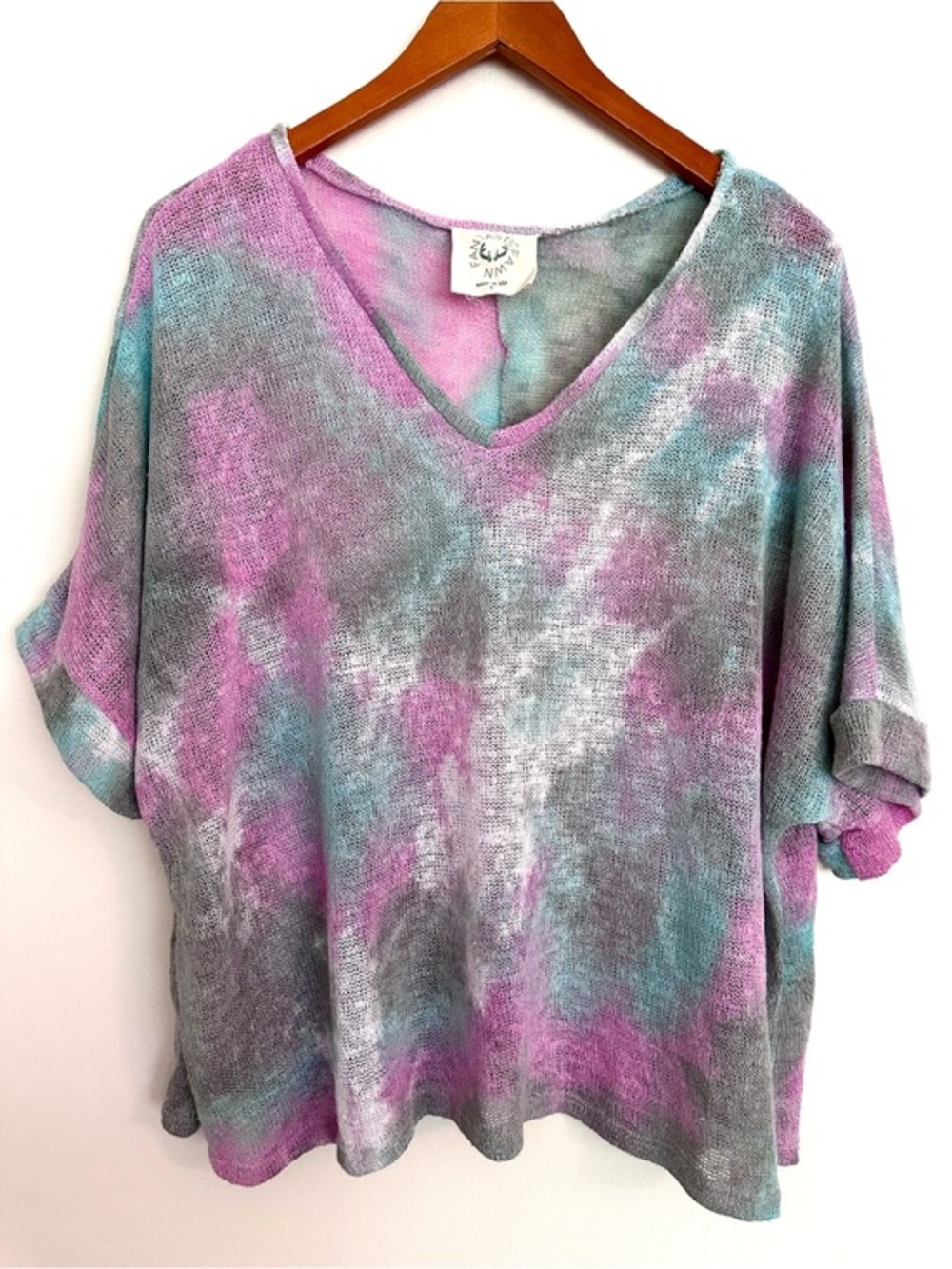 Fantastic Fawn V-Neck Tie-Dye Lightweight Tunic Sweater Size Small